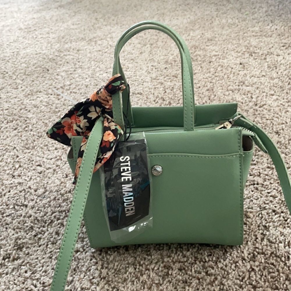 NEW Steve Madden Bbolton Crossbody Bag in Basil​​​​​​​​​​​​​​​​​​​ - Picture 2 of 7